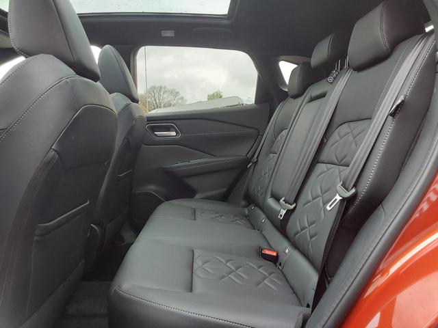 Nissan Qashqai 1.3 DIG-T MH Tekna ACC/SHZ/LED/NAV/PDC/KAM/PANO 
