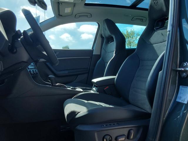 Cupra Ateca 1.5 TSI DSG AHK/ACC/SHZ/LED/PDC/KAM/PANO 