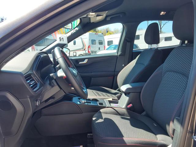 Ford Kuga 1.5 EcoBoost ST-Linie AHK/SHZ/LED/NAV/PDC/KAM 