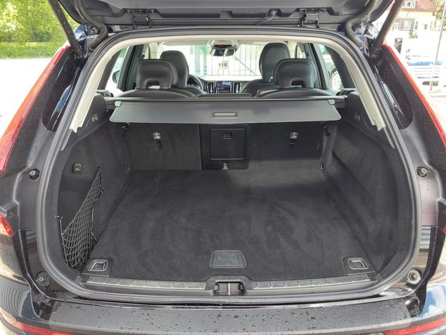 Volvo XC60 D4 2WD Momentum Pro APP/SHZ/LED/PDC/KAM/NAV 