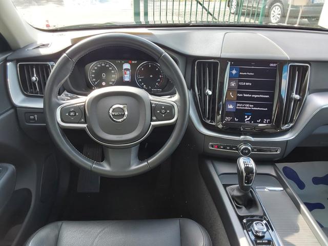 Volvo XC60 D4 2WD Momentum Pro APP/SHZ/LED/PDC/KAM/NAV 
