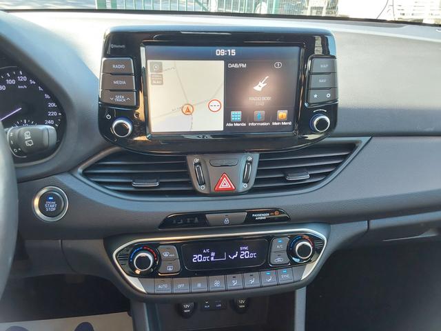 Hyundai i30 Kombi 1.4 T-GDI YES! Plus NAVI/KAM/TEMPO/SHZ/LED 