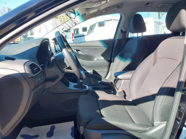 Hyundai i30 Kombi 1.4 T-GDI YES! Plus NAVI/KAM/TEMPO/SHZ/LED 