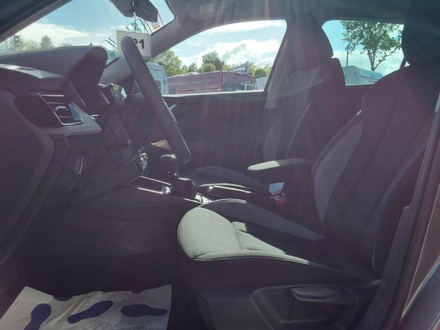 Skoda Kamiq 1.0 TSI DSG Selection AHK/ACC/LED/KAM/PDC/APP/ 
