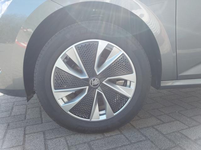 Skoda Kamiq 1.0 TSI DSG Selection AHK/ACC/LED/KAM/PDC/APP/ 