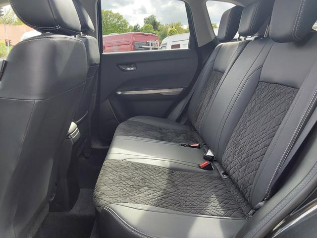 Suzuki Vitara 1.4 Hybrid 4x4 Comfort+ AHK/RFK/SHZ/ACC 