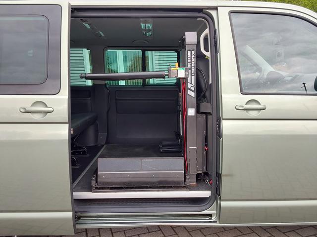 Volkswagen T5 Transporter 2.0 BiTDI Bus Caravelle Comfortline AHK/GJR/LEDER 