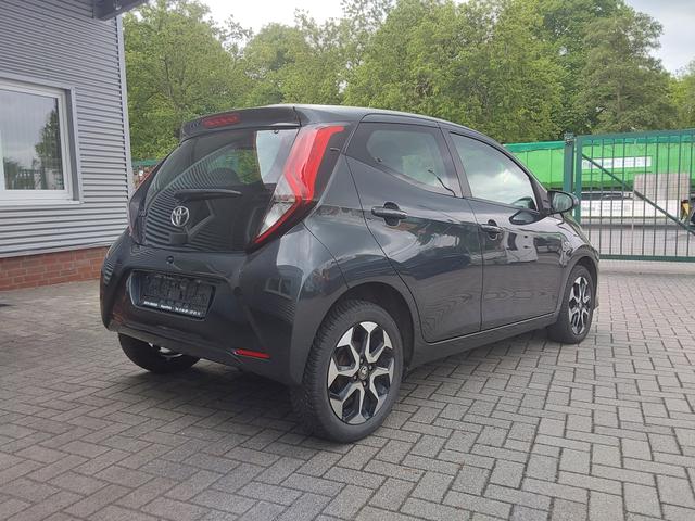 Toyota Aygo 1.0 x-play club APP/KAM/GJR 