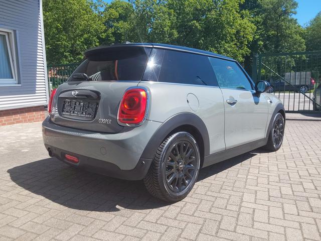Mini Cooper 1.5 Metropolitan SHZ/LED/PDC/NAV/PANO 