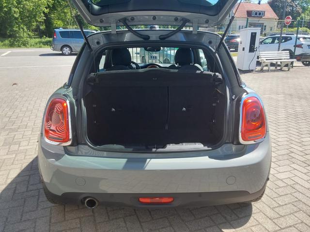 Mini Cooper 1.5 Metropolitan SHZ/LED/PDC/NAV/PANO 