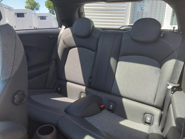 Mini Cooper 1.5 Metropolitan SHZ/LED/PDC/NAV/PANO 