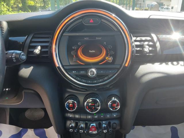 Mini Cooper 1.5 Metropolitan SHZ/LED/PDC/NAV/PANO 