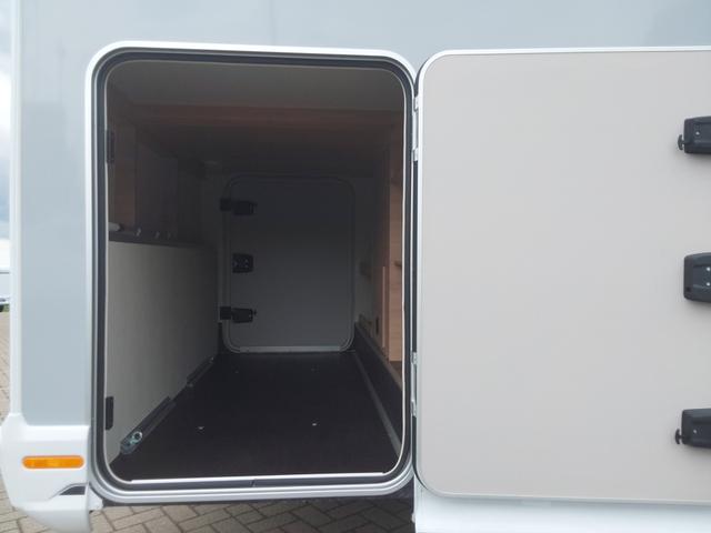 Knaus L!ve Wave 650 MEG Black Selection LIVE 140 PS Fiat AUT/ACC/DUO/RFK 