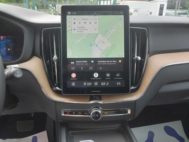 Volvo XC60 T8 AWD Plus Dark AHK/ACC/360&deg;/H&K/PANO/SHZ 