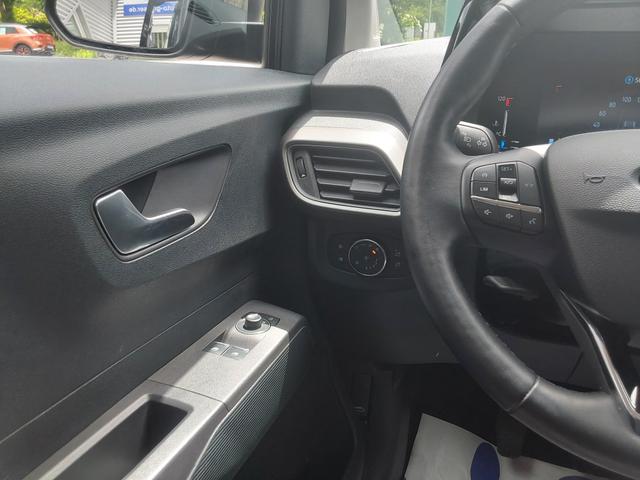 Ford Tourneo Courier 1.0 EcoBoost Trend APP/SHZ/PDC/KAM 