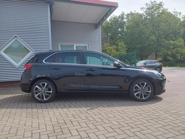 Hyundai i30 1.0 T-GDI Advantage LED/PDC/KAM/SHZ/NAV 