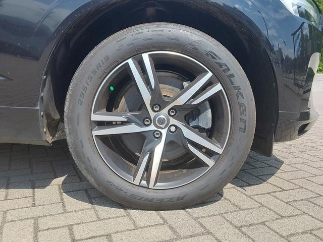 Volvo XC60 B5 D AWD R-Design AHK/ACC/SHZ/NAV/PDC/KAM 