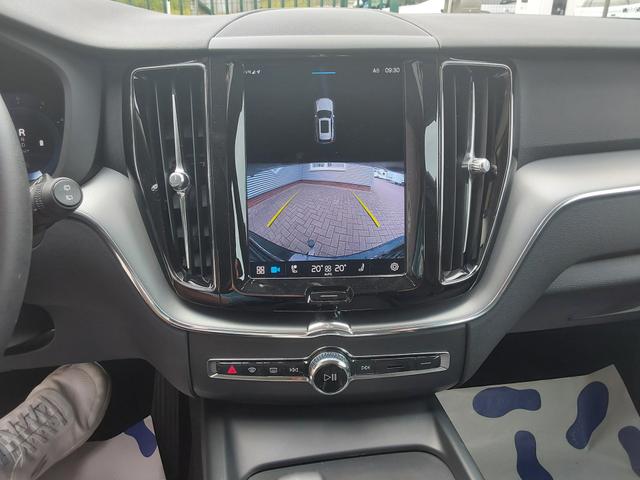 Volvo XC60 B4 D AWD AHK/ACC/SHZ/LED/PDC/KAM/NAV 