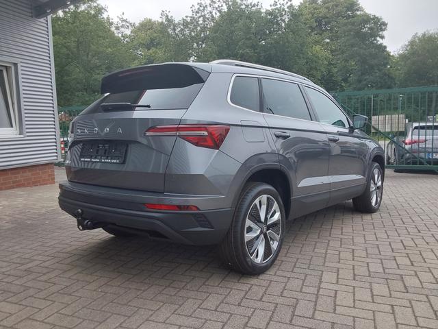 Skoda Karoq 1.5 TSI DSG Selection AHK/ACC/SHZ/LED/PDC/KAM 