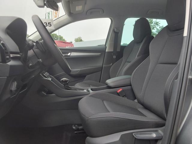 Skoda Karoq 1.5 TSI DSG Selection AHK/ACC/SHZ/LED/PDC/KAM 