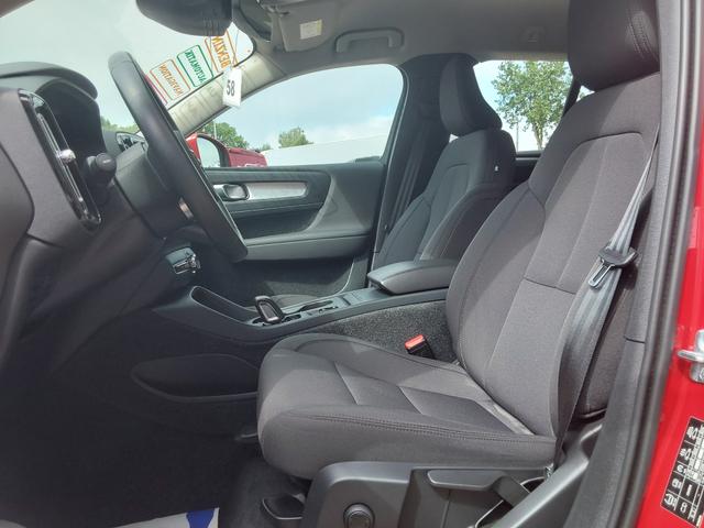 Volvo XC40 T3 Momentum Pro APP/SHZ/LED/PDC/KAM/NAV 