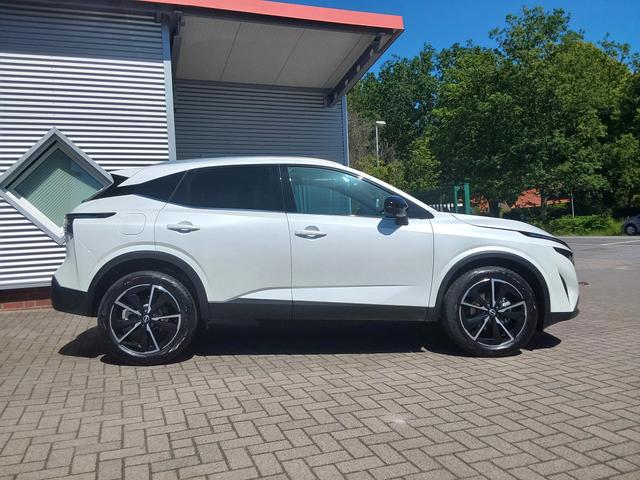 Nissan Qashqai 1.3 DIG-T Mild Hybrid Tekna ACC/SHZ/LED/PANO 