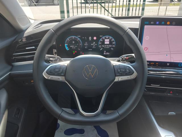 Volkswagen Passat Variant 2.0 TDI DSG Elegance AHK/ACC/NAV/KAM/MATRIX 