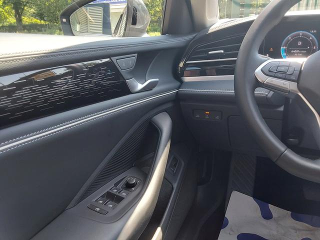 Volkswagen Passat Variant 2.0 TDI DSG Elegance AHK/ACC/NAV/KAM/MATRIX 