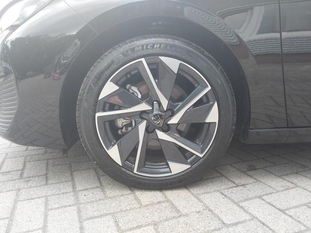 Peugeot 308 SW 1.5 BlueHDI 130 Allure AHK/ACC/LED/PDC/KAM/NAV 
