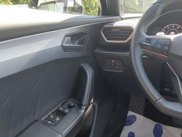 Cupra Formentor 1.5 TSI DSG AHK/ACC/SHZ/LED/PDC/KAM/PANO 