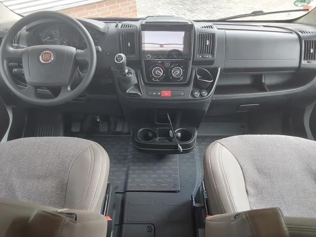 Carado A361 APP/NAV/KAM/GJR/TV/SAT/SOLAR 
