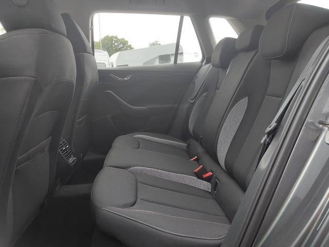 Skoda Kamiq 1.0 TSI DSG Selection AHK/LED/KAM/PDC/APP 