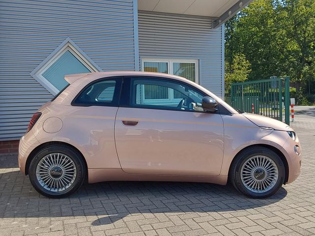 Fiat 500 ICON KOMFORT PAKET APP/SHZ/PDC/KAM 