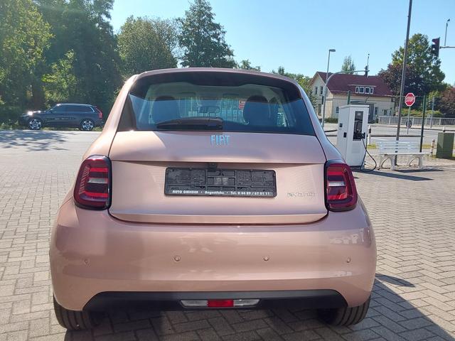 Fiat 500 ICON KOMFORT PAKET APP/SHZ/PDC/KAM 