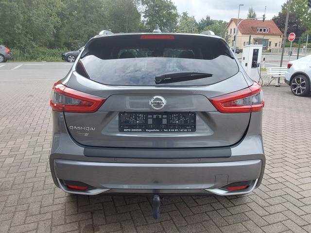 Nissan Qashqai 1.3 DIG-T Tekna+ AHK/ACC/SHZ/LED/PDC/KAM/NAV 