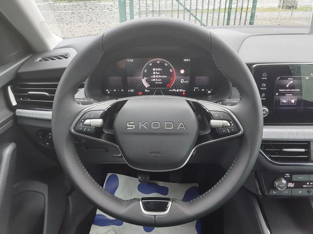 Skoda Scala 1.0 TSI Selection LED/PDC/KAM/SHZ/APP 