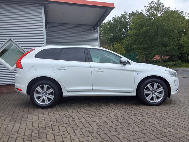 Volvo XC60 D4 AWD Ocean Race AHK/ACC/SHZ/PDC/KAM/NAV 
