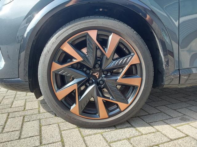 Cupra Formentor 2.0 TSI DSG VZ 4Drive AHK/PANO/ACC/SHZ/APP/LED 
