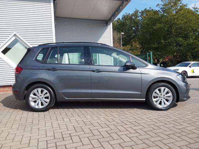 Volkswagen Golf Sportsvan 1.5 TSI DSG Comfortline AHK/ACC/SHZ/LED/PDC/NAV 