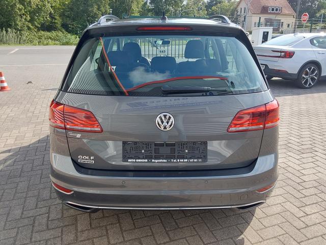 Volkswagen Golf Sportsvan 1.5 TSI DSG Comfortline AHK/ACC/SHZ/LED/PDC/NAV 