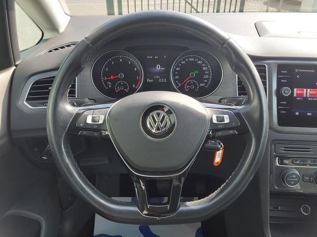 Volkswagen Golf Sportsvan 1.5 TSI DSG Comfortline AHK/ACC/SHZ/LED/PDC/NAV 