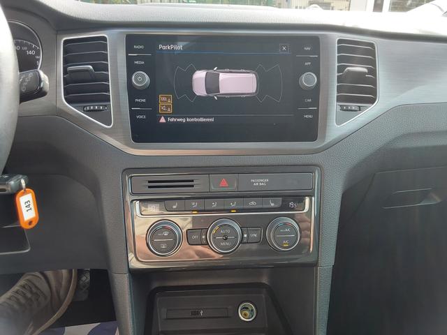 Volkswagen Golf Sportsvan 1.5 TSI DSG Comfortline AHK/ACC/SHZ/LED/PDC/NAV 