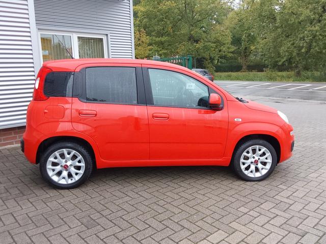 Fiat Panda 0.9 TwinAir Lounge Aut. KLIMA/PDC/RADIO/ 