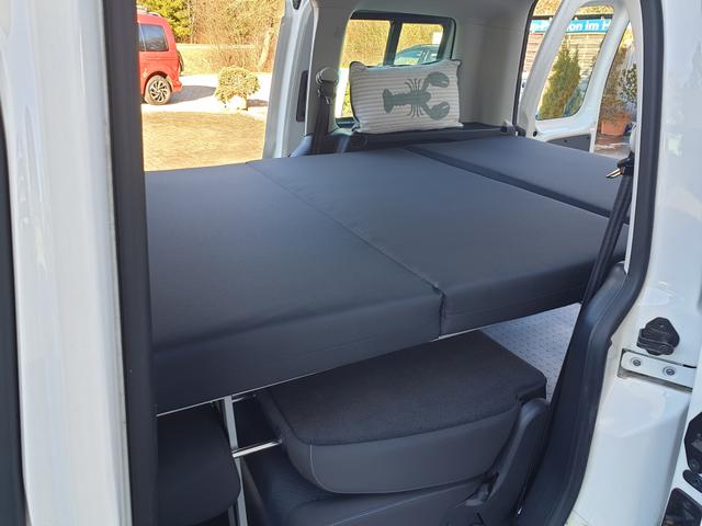 Volkswagen Caddy 1.2 TSI Camper Navi ParkAssist Schiebefenster 