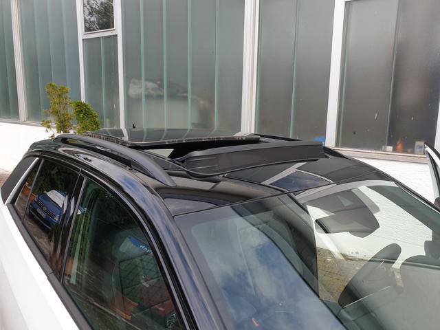 Volkswagen T-Roc 2.0 TSI DSG 4Motion R-Line Pano Dach schwarz AHK 