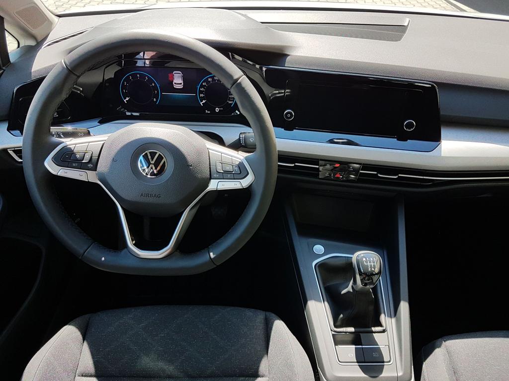 Volkswagen Golf Variant Life FRONT + LANE ASSIST, XDS, Digital Cockpit,  Bluetooth, LED, Parksensoren, Climatronic, Ambiente 10 farbig, 16 ALU uvm.  Reimport EU-Neuwagen günstig kaufen
