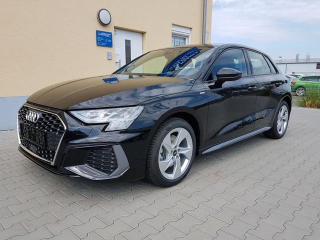 Audi / A3 Sportback / Schwarz / S-Line /  / DSG