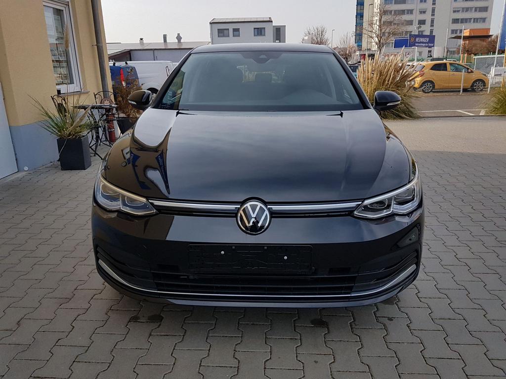 Volkswagen / Golf / Schwarz / Style  /  / 