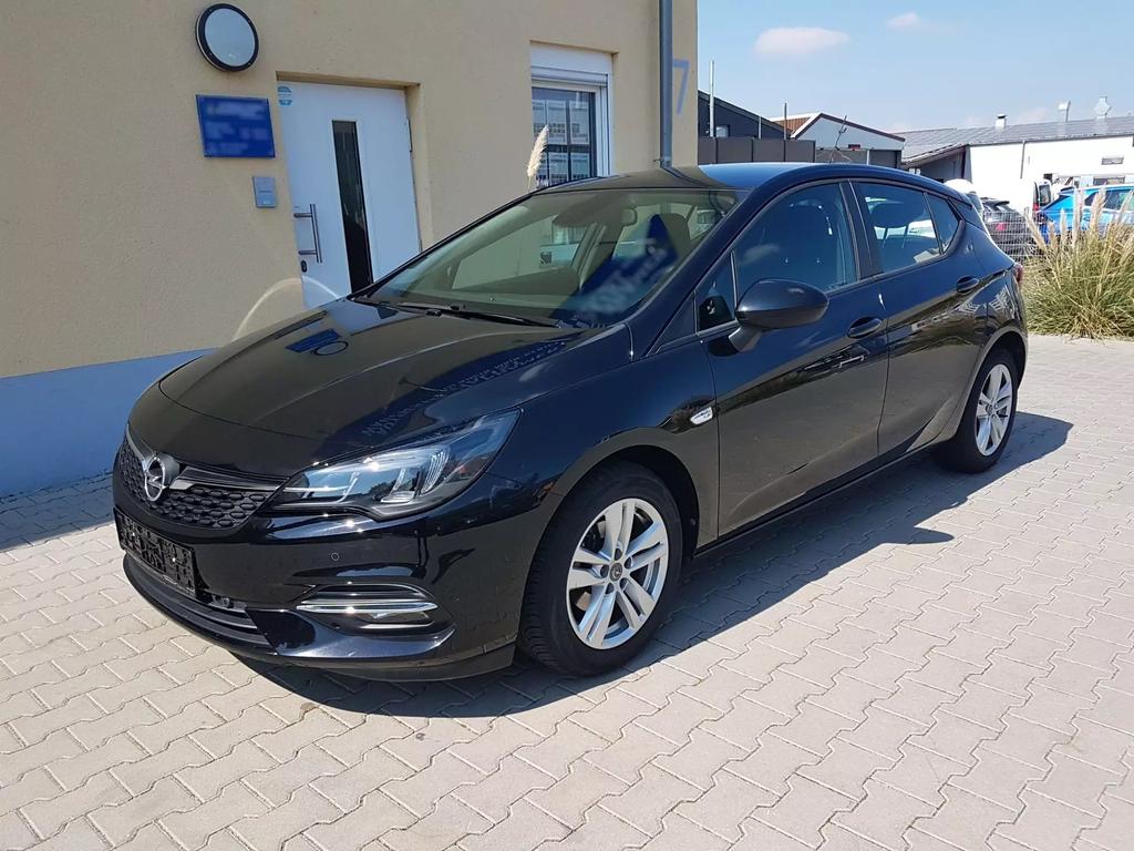 Opel / Astra / Schwarz / Edition  /  / 