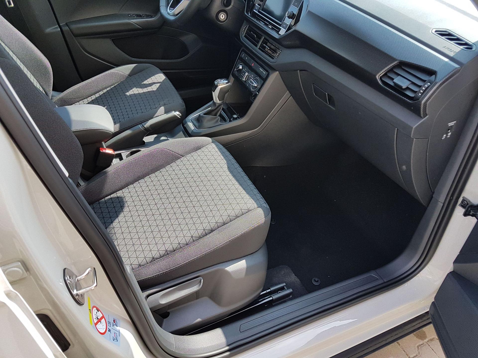 Volkswagen T-Cross LIFE Virt.Cockpit 16 Zoll Alu El.FH Klima Erw.Garantie  EU-Neuwagen, Jahreswagen, Gebrauchtwagen